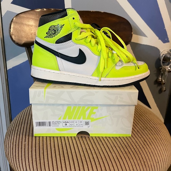 Air Jordan 1 Hi OG size 9 men - Picture 3 of 5